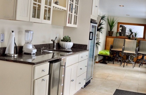 Meredith Maison | Waterfront Spacious 7-bedroom house with AC, WiFi in pleasant Meredith