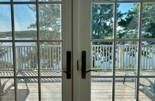 North Sea Maison | Waterfront Sunset Views