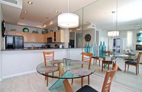 McCormick Ranch Maison | Waterfront Views, Office, Main Floor, Walkable