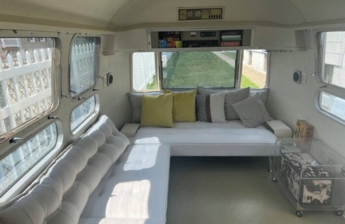 Usmma Maison | Waterfront Vintage Airstream on City Island in the Bronx - 25 mins to midtownNYC