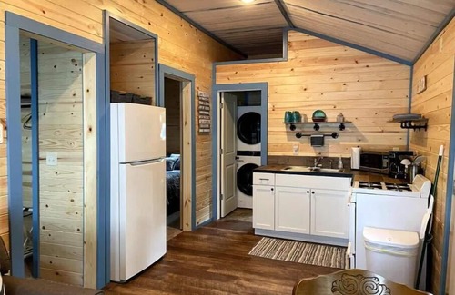 Webb Lake Copropriété | Waterfront Webb Lake, Cabin 1