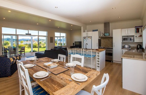 Matarangi Cottage | Waterfront Wonder - Maison de vacances Matarangi