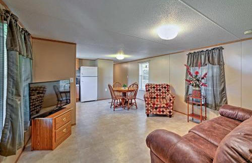 Waterloo Maison | Waterloo Home with Fire Pit - half Mi to Boat Ramp!