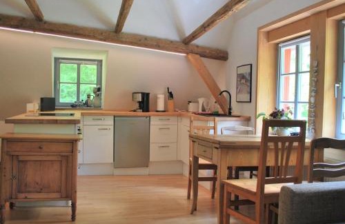 Heringen Appartement | Watermill Stay with Garden