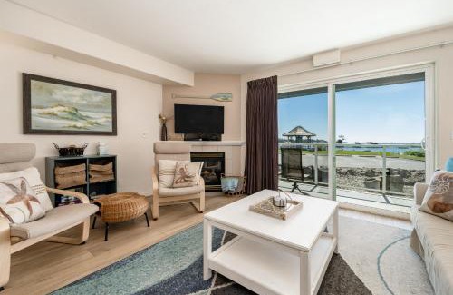 Lincoln City Maison | Waters Edge 103