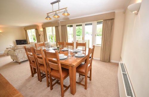 Wroxham Maison | Waters Edge Cottage - Wroxham