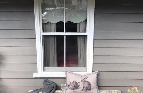 Daylesford Maison | Waterside Cottage