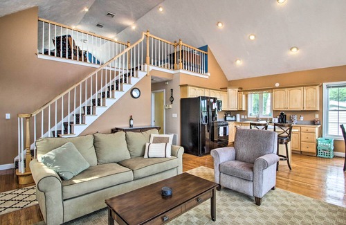 Milton Maison | Waterside Haven on Milton Pond w/ Deck & Boat Dock