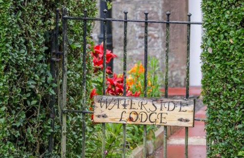 Lockerbie Maison | Waterside Lodge