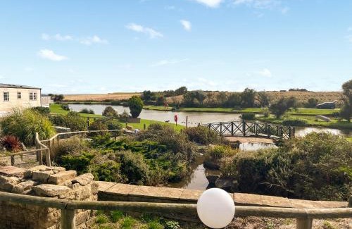 Winestead Maison | Waterside Lodge
