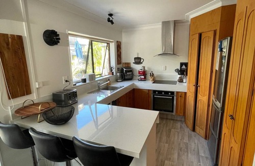 Tauranga South Maison | 'Waterside on Mayfairn