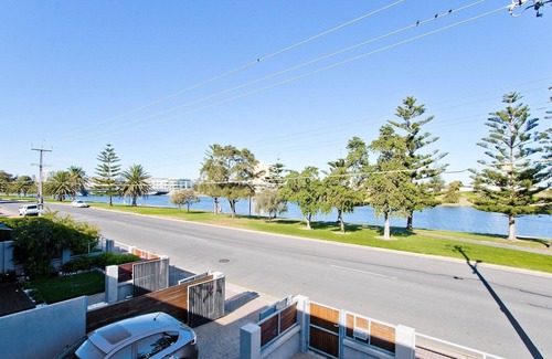 Glenelg North Maison | Détendez-vous à Adelphi - emplacement tranquille au bord de l'eau