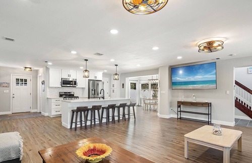 Point Pleasant Maison | Waterview Point Pleasant Stunner!