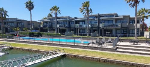 Whitianga Appartement | Waterways Renaissance "A Touch Of Class"