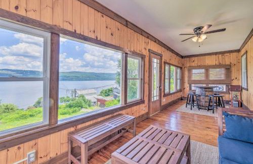 Watkins Glen Maison | Watkins Glen Lakeview Cottage with Waterfall!