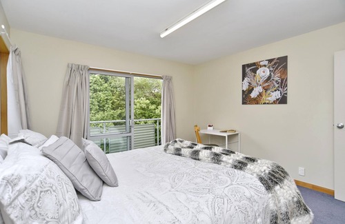 Akaroa Maison | Watson St - Peaceful Akaroa Retreat