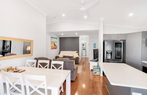 Eurong Maison | Wattlebird Cottage Eurong Fraser Island