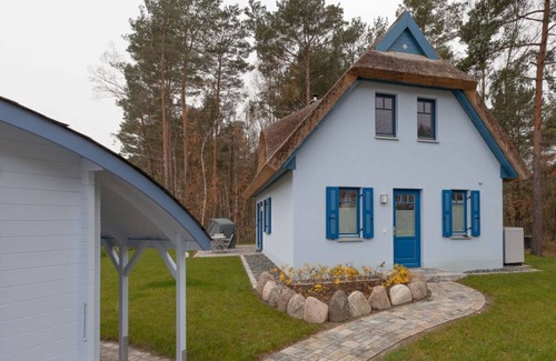 Glowe Maison | Surfeur Retraite moderne