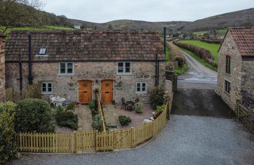 Axbridge Maison | Wavering