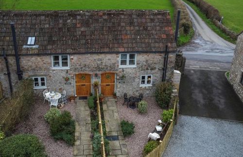 Axbridge Maison | Wavering