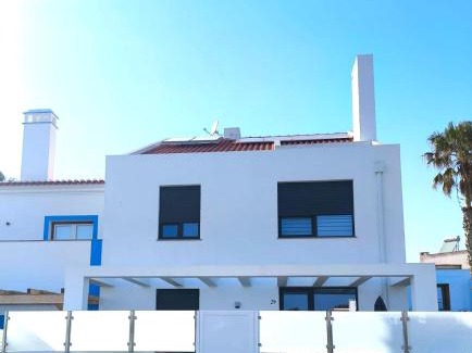 Porto Covo Maison | Waves and Trails