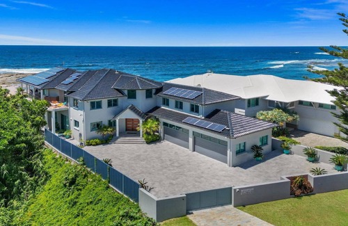 Blue Bay Maison | FRONT DE LA PLAGE AVEC PISCINE, VUE MER, WIFI ET FOXTEL