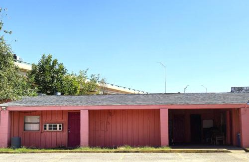 Cedar Crest Hôtel | Way Side Inn by Hotel O Dallas near Fair Park Downtown