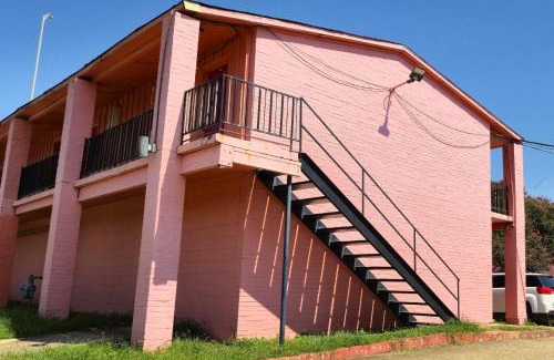 Cedar Crest Hôtel | Way Side Inn by Hotel O Dallas near Fair Park Downtown