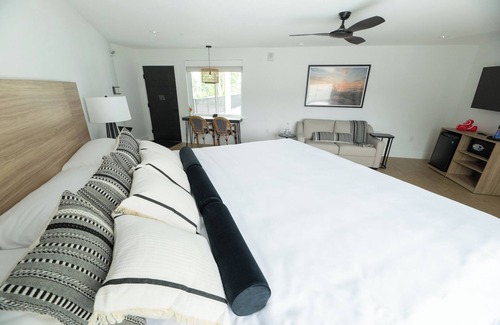Rehoboth Beach Hôtel | Wayfinder Suite | The Waypoint | Spacious Layout for Longer Rehoboth Stays