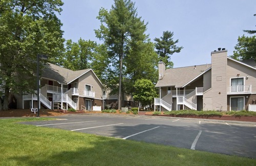 Merrimack Appartement | Nous sommes votre maison avec services hôteliers et offrent la meilleure valeur autour de vous!