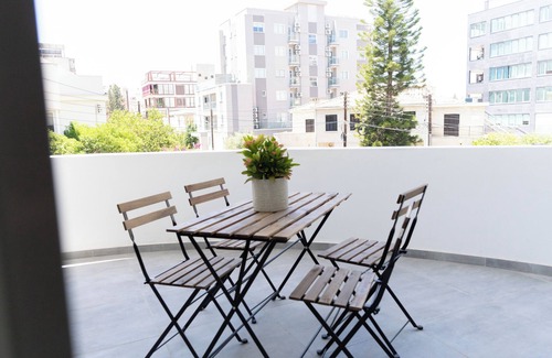 Lykabittos Appartement | WealthyStays: Olympias 2BR Flat Nicosia Centre