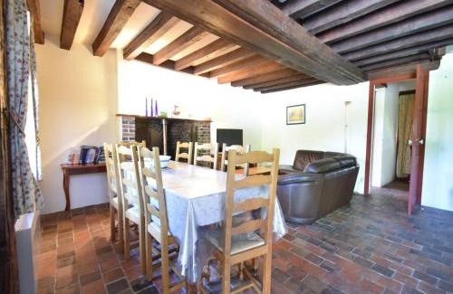 Saint-Maurice-sur-Aveyron Maison | Weekend Escape in Saint-Maurice