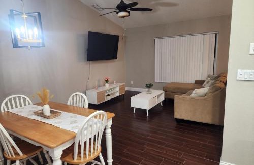 Spring Hill Maison | Weeki Wachee House