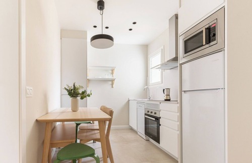 El Baix Guinardo Appartement | Weflating SANT PAU - Cozy 4 BDR