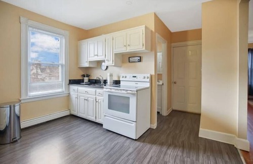 West Hartford Maison | WeHa Oak Haven