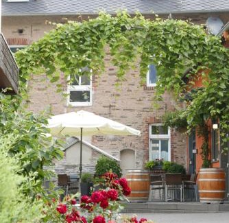 Poltersdorf Maison | Weingut Clemens