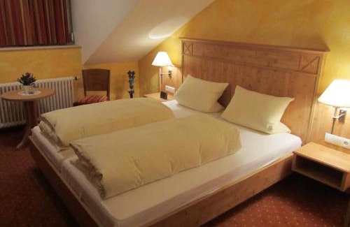Neustadt-Hambach Lit Et Petit-Déjeuner | Weinhaus Paradies