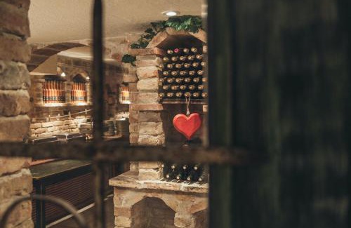 Klingenbach Hôtel | Weinwirtshaus Wlaschits
