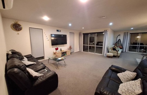 Linwood Maison | Welcome Entire home in Christchurch