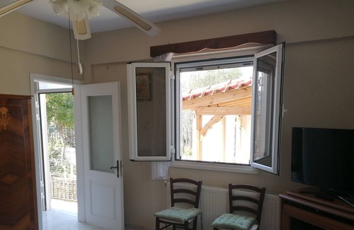 Salamis Maison | Welcome in Salamina