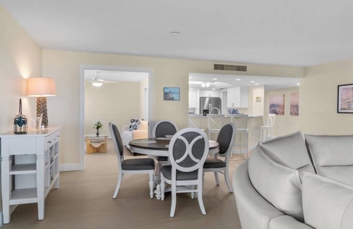 Sanibel Copropriété | Welcome to Beachcomber B302, - your Gulf-front paradise on Sanibel!