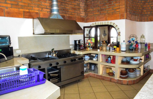 Litibu Maison | Welcome to Casa Tortuga Litibu. Hacienda style home with beautiful ocean views.