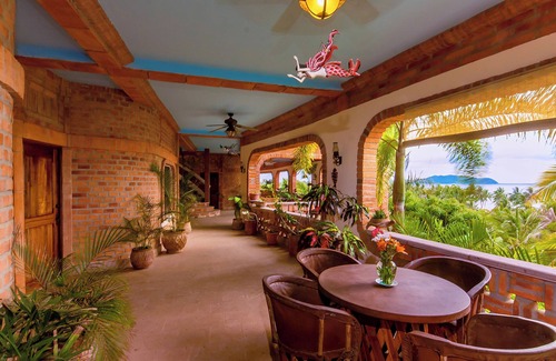 Litibu Maison | Welcome to Casa Tortuga Litibu. Hacienda style home with beautiful ocean views.