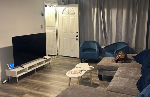 Compton Maison | Welcome to Compton