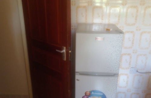 Meru Appartement | Welcome to Cozy 1-bedroom retreat with WiFi in the heart of charming Meru