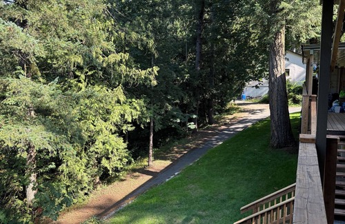 Cultus Lake Cottage | Welcome to Cultus Lake’s “Aspen” at The Cedars
