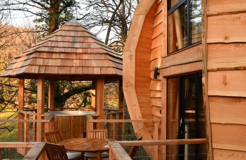 La Cote-Saint-Andre Maison | Cabane - Spa Goutte D'amour