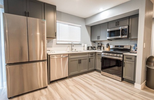 Sunrise Manor Maison | Welcome to Fabulous Las Vegas! Located minutes away from the Las Vegas Strip
