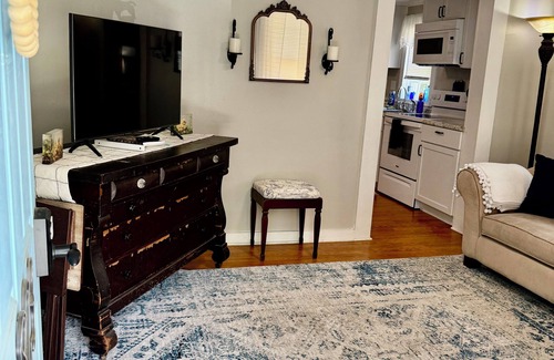 Prattville Maison | Welcome to Granny's house!!