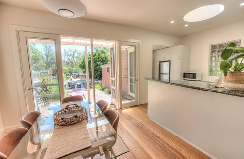 Echuca Appartement | Welcome to Il Cortile - two storey apartment in central Echuca